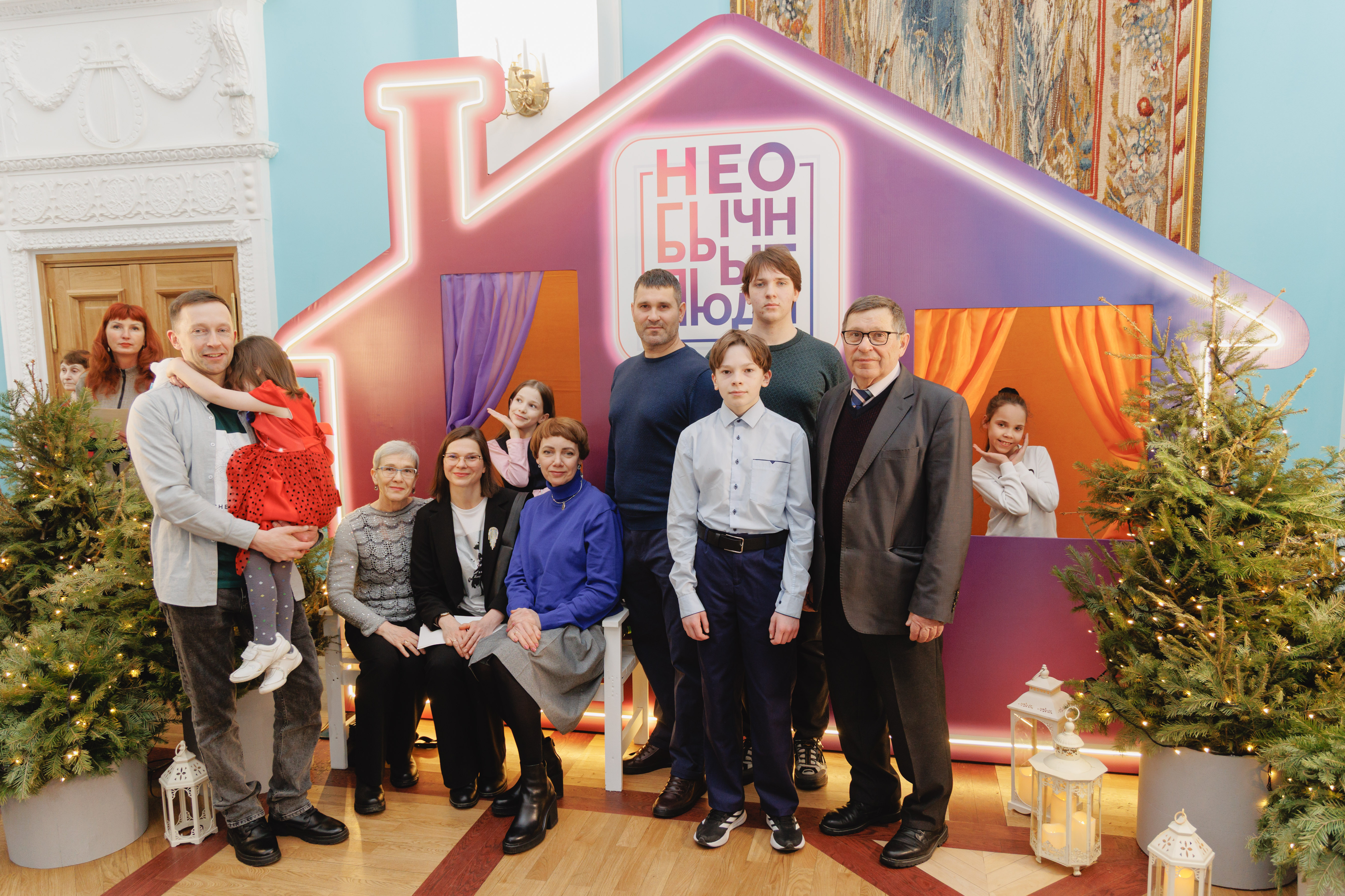 Под шквал аплодисментов всей области: в Челябинске назвали имена необычных людей