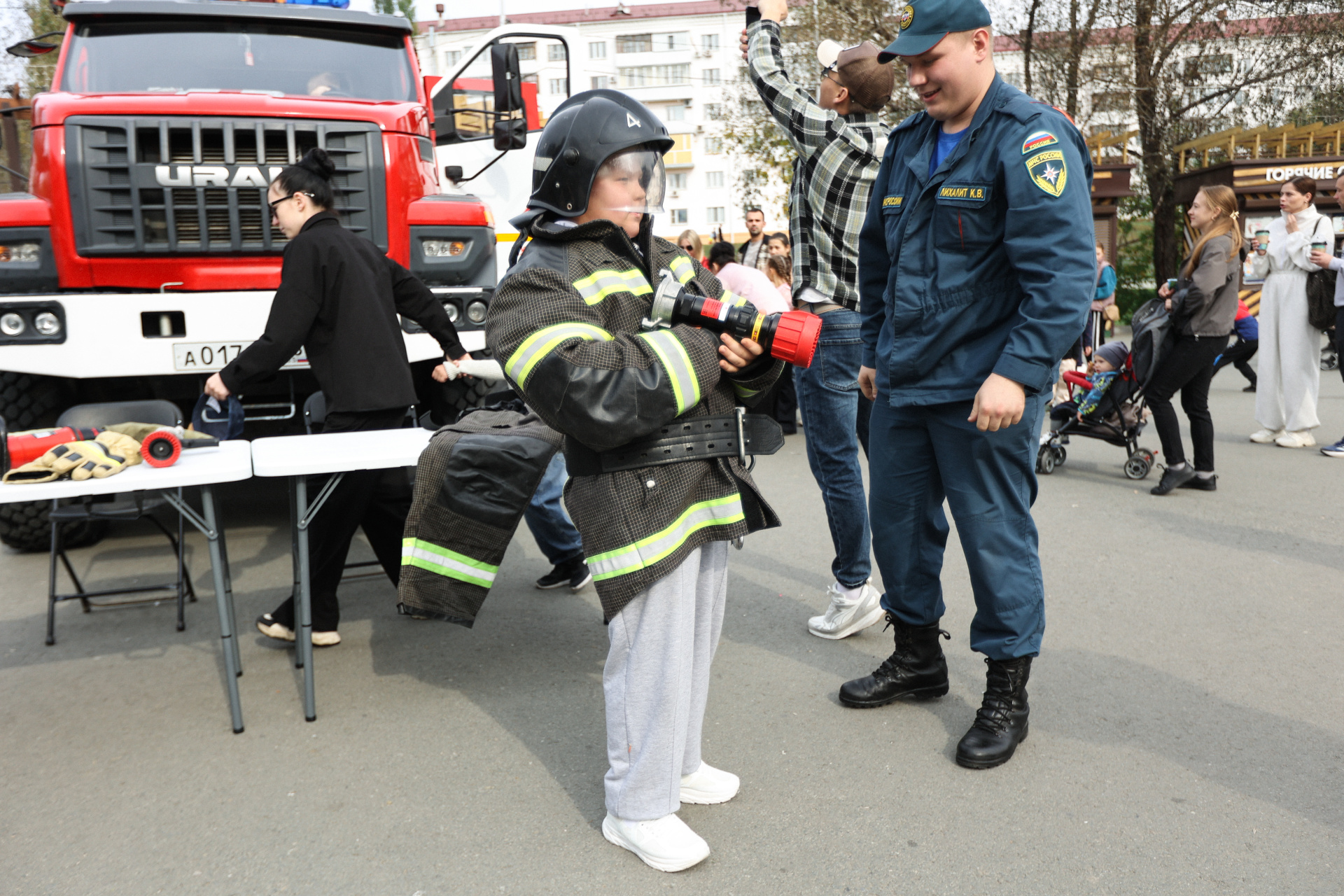 Школьник МЧС.jpg